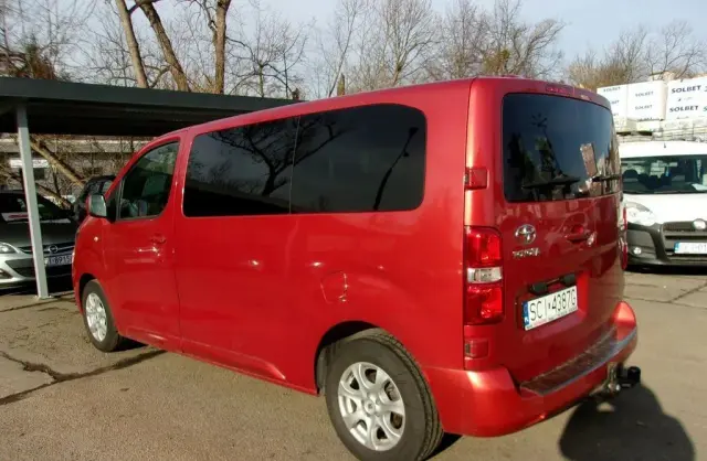 TOYOTA Proace 