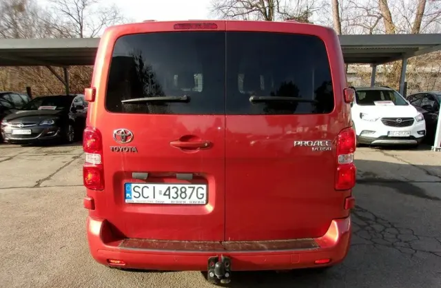 TOYOTA Proace 