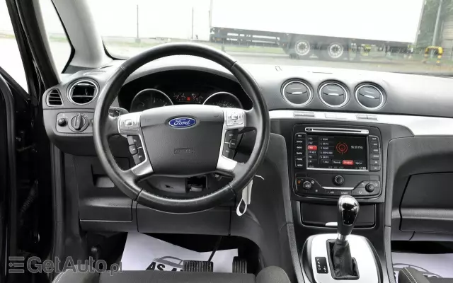 FORD S-Max 2.0 TDCi DPF Titanium X