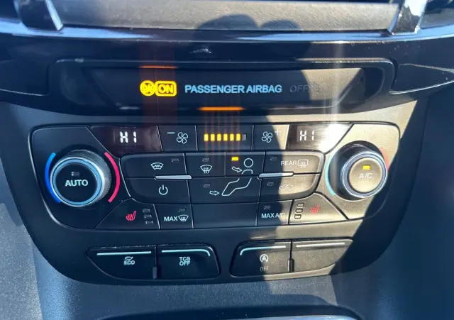 FORD Tourneo Connect Grand 1.5 EcoBlue Start/Stop Titanium