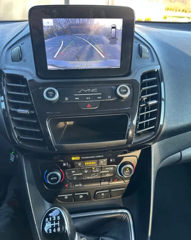 FORD Tourneo Connect Grand 1.5 EcoBlue Start/Stop Titanium