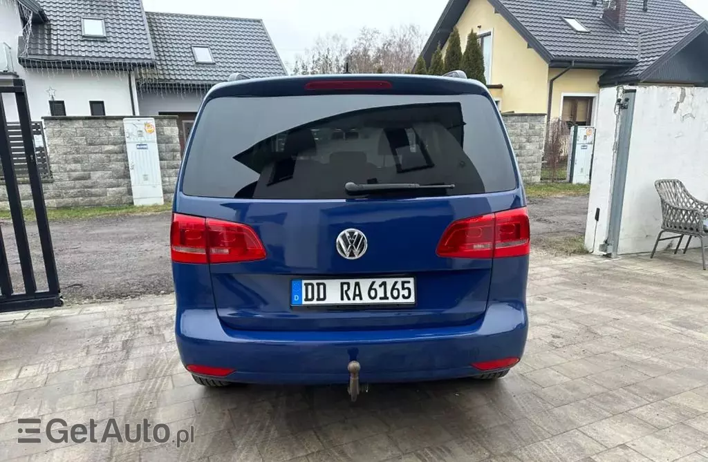 VOLKSWAGEN Touran 