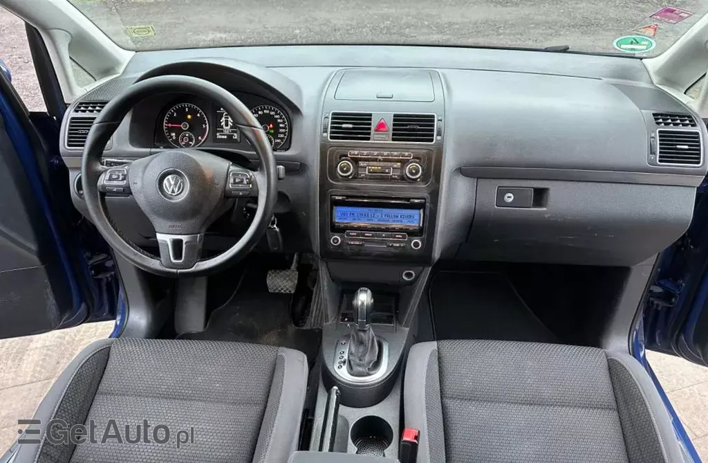 VOLKSWAGEN Touran 