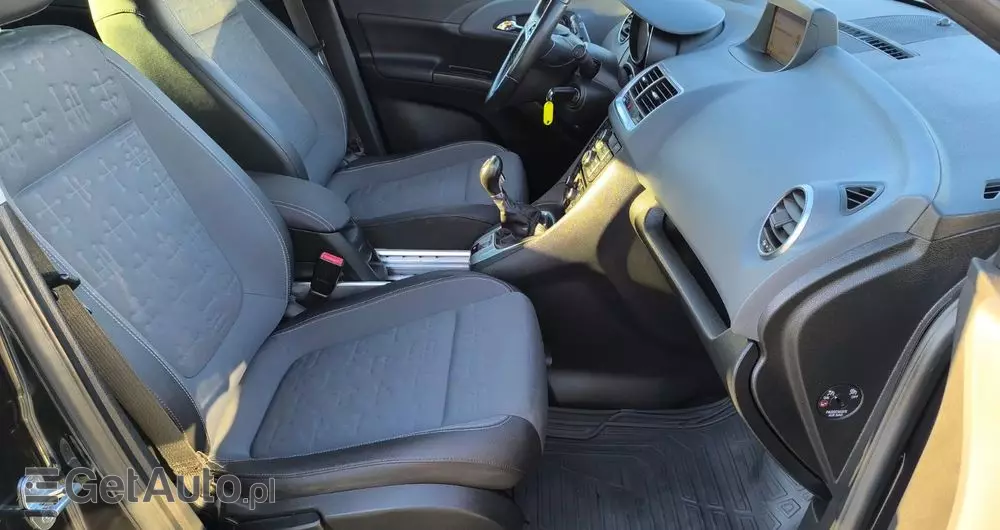 OPEL Meriva 1.4 T Cosmo