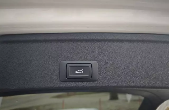 AUDI A4 2.0 TDI ultra (150 KM)