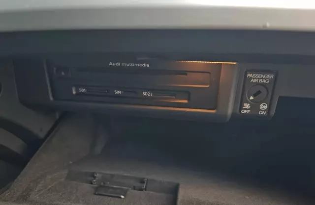 AUDI A4 2.0 TDI ultra (150 KM)