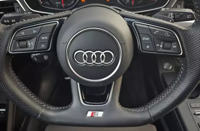 AUDI A4 2.0 TDI ultra (150 KM)