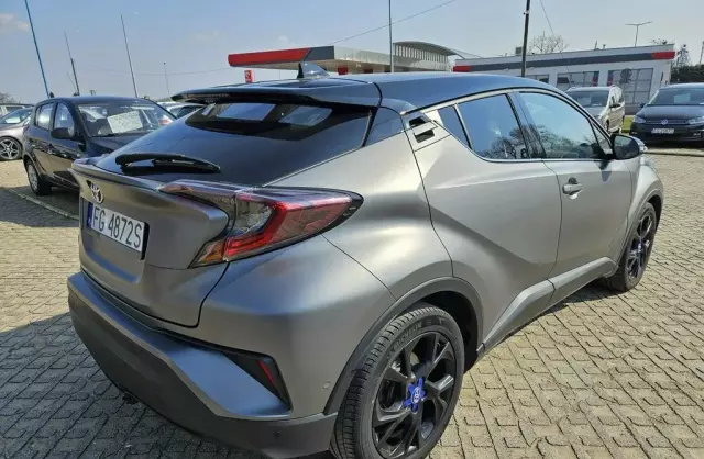 TOYOTA C-HR 