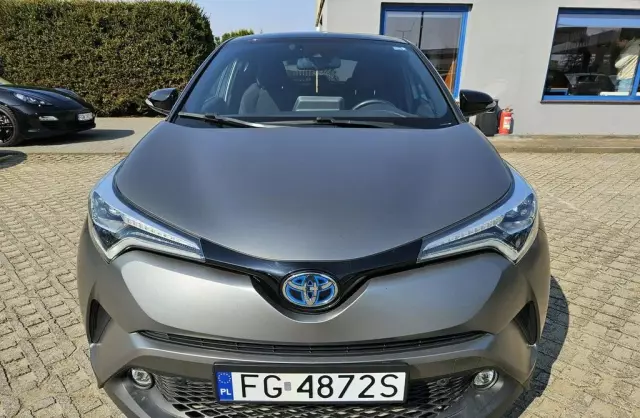 TOYOTA C-HR 
