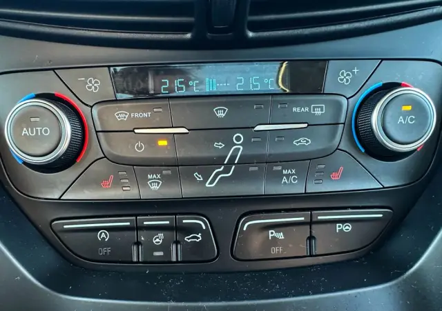 FORD C-MAX 2.0 TDCi Titanium ASS