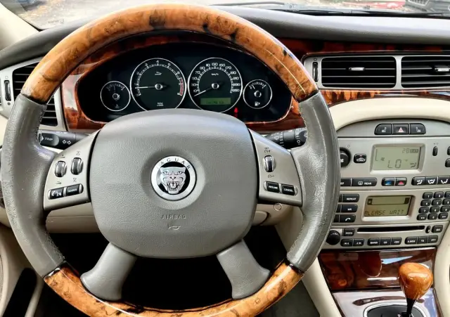 JAGUAR X-Type 3.0 Executive