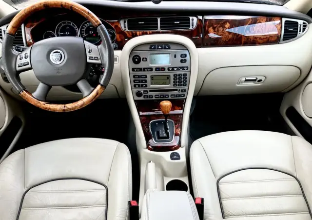 JAGUAR X-Type 3.0 Executive