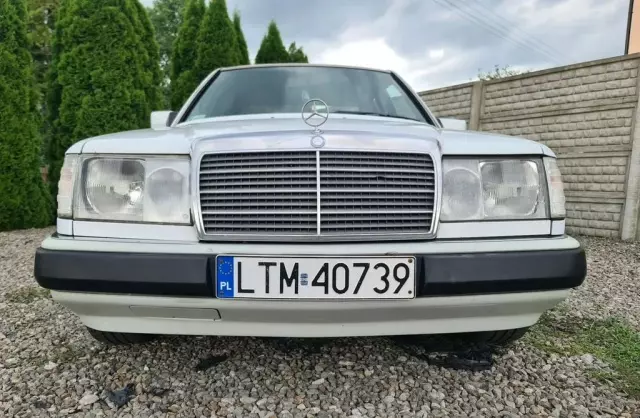 MERCEDES-BENZ W 124 