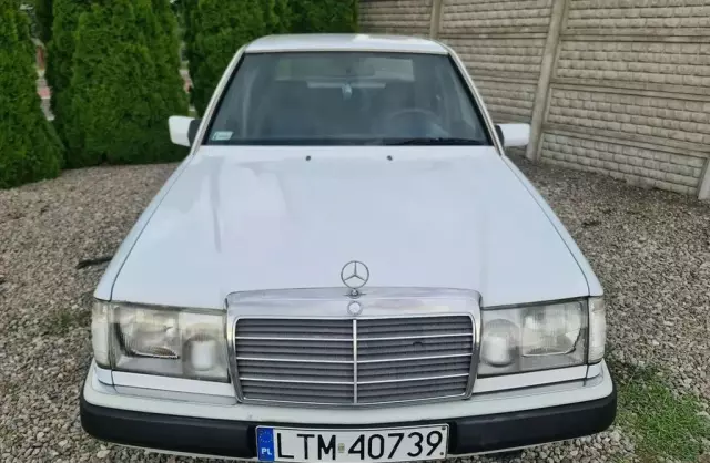 MERCEDES-BENZ W 124 