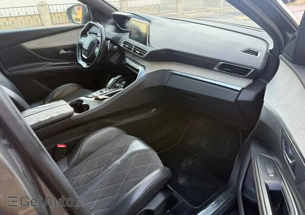 PEUGEOT 5008 BlueHDi 180 EAT6 GT