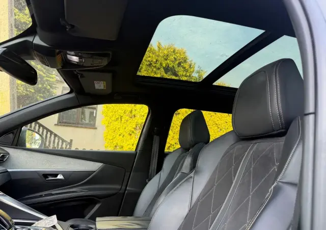 PEUGEOT 5008 BlueHDi 180 EAT6 GT