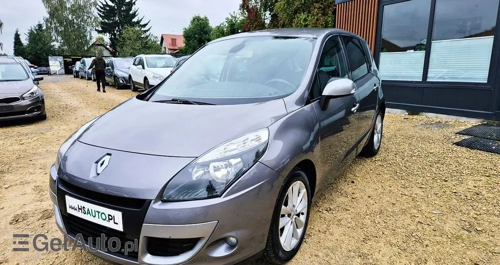 RENAULT Scenic 1.6 16V 110 TomTom Edition
