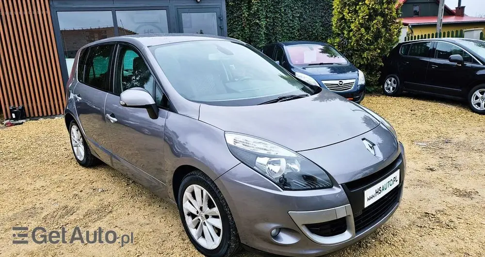 RENAULT Scenic 1.6 16V 110 TomTom Edition