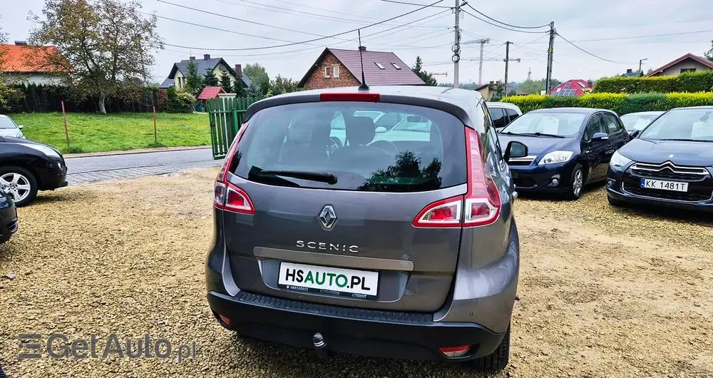 RENAULT Scenic 1.6 16V 110 TomTom Edition