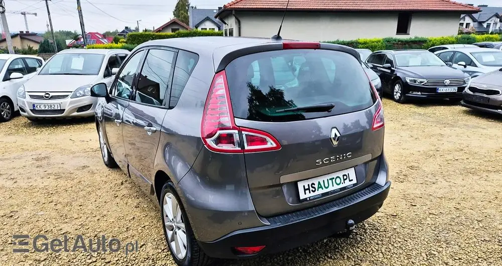 RENAULT Scenic 1.6 16V 110 TomTom Edition