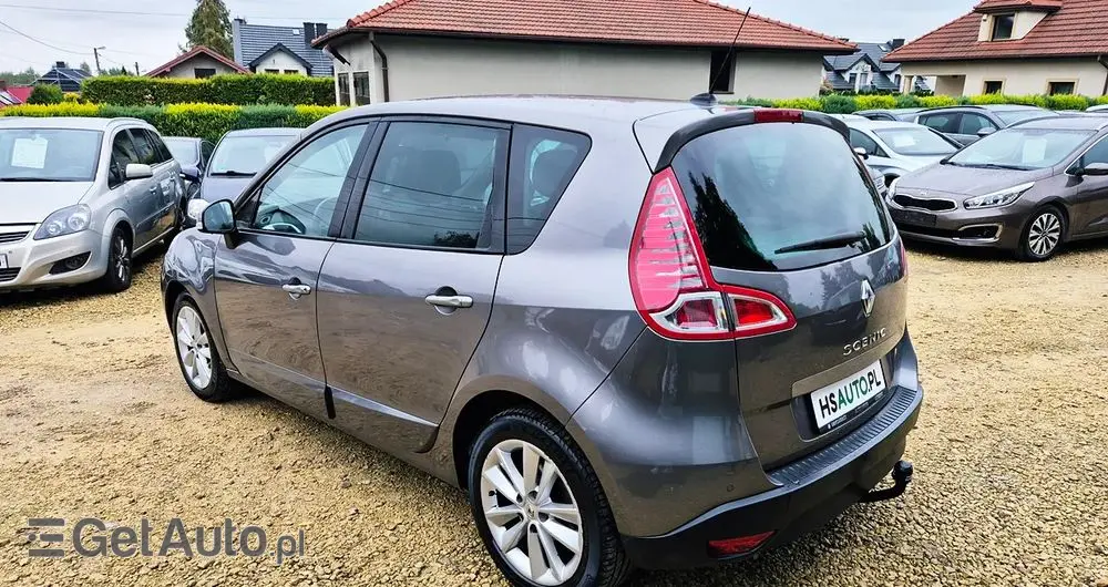 RENAULT Scenic 1.6 16V 110 TomTom Edition
