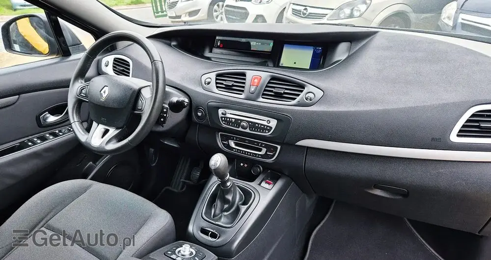 RENAULT Scenic 1.6 16V 110 TomTom Edition