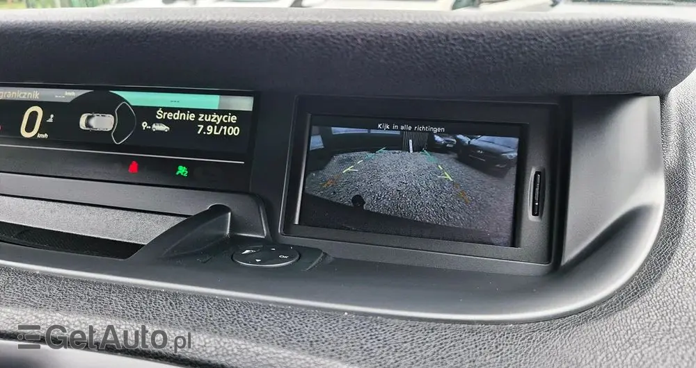 RENAULT Scenic 1.6 16V 110 TomTom Edition