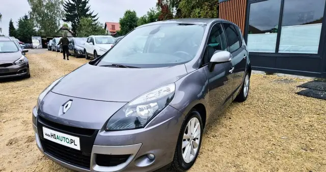 RENAULT Scenic 1.6 16V 110 TomTom Edition