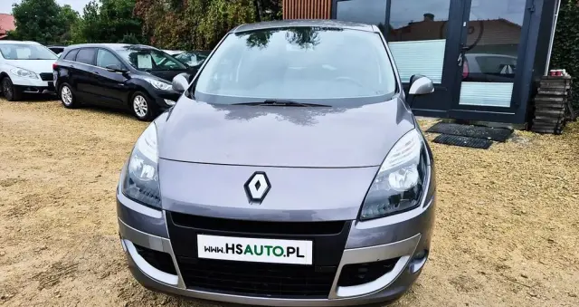 RENAULT Scenic 1.6 16V 110 TomTom Edition