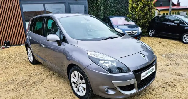 RENAULT Scenic 1.6 16V 110 TomTom Edition