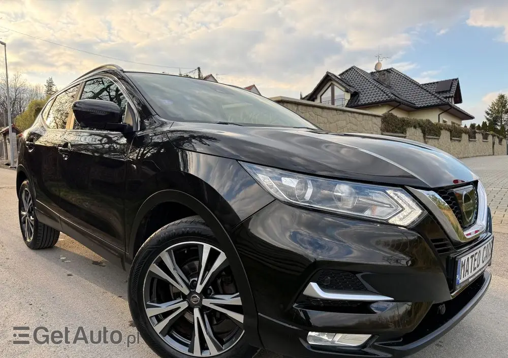 NISSAN Qashqai 1.6 Tekna