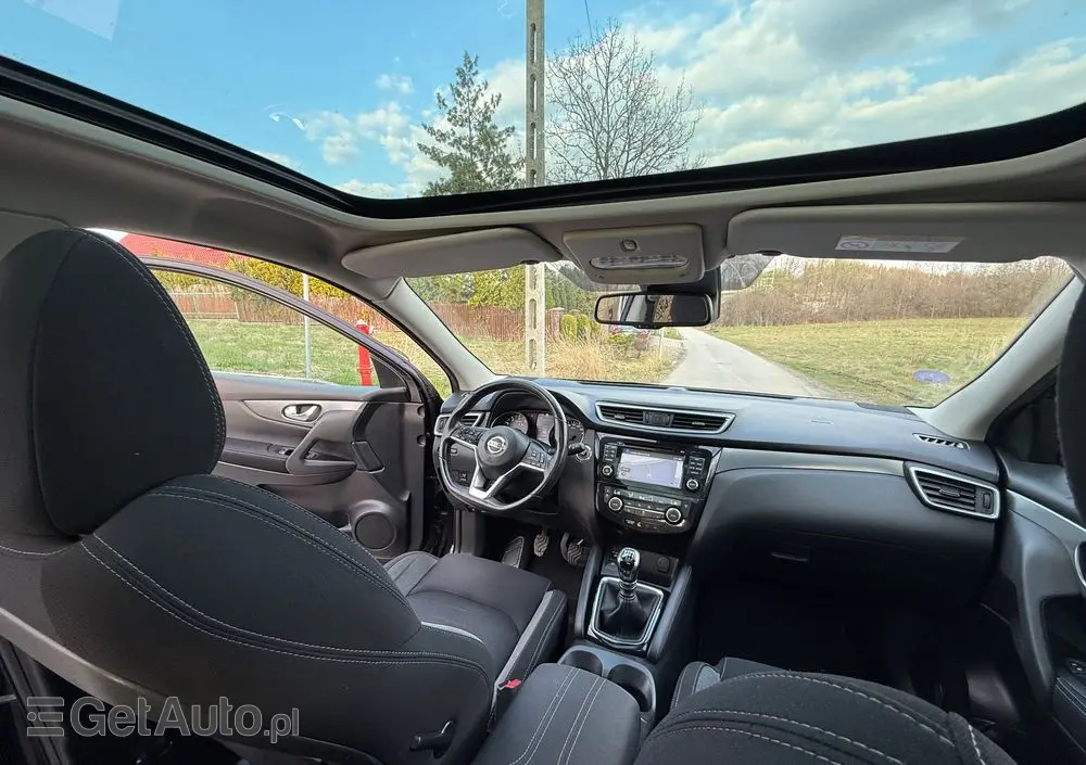 NISSAN Qashqai 1.6 Tekna