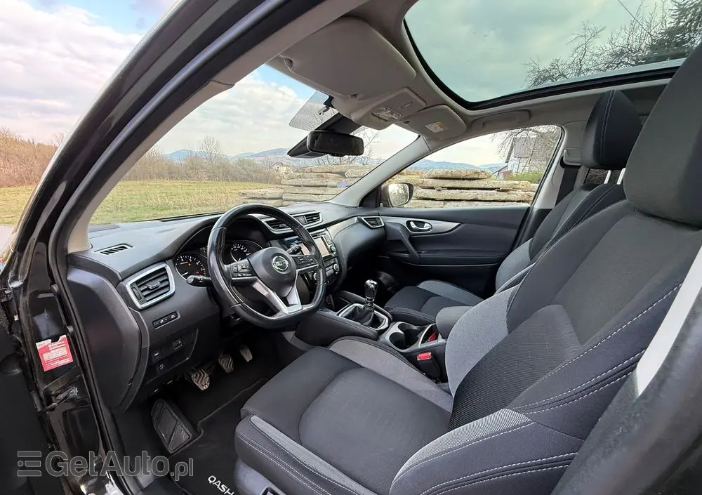 NISSAN Qashqai 1.6 Tekna