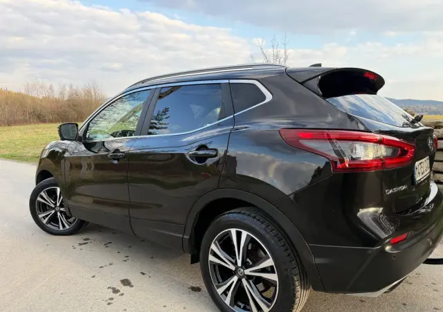 NISSAN Qashqai 1.6 Tekna