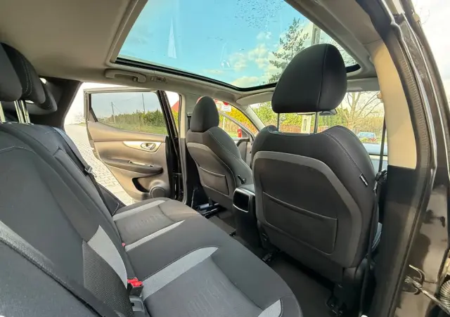 NISSAN Qashqai 1.6 Tekna