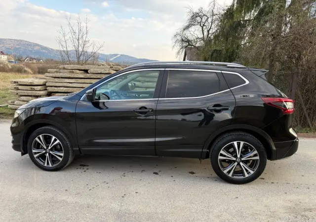 NISSAN Qashqai 1.6 Tekna