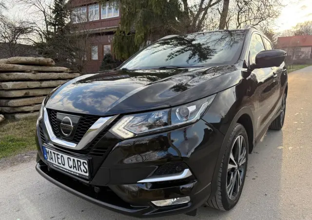 NISSAN Qashqai 1.6 Tekna