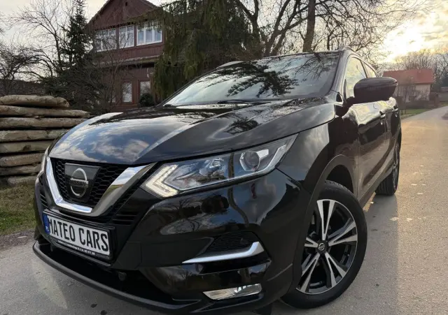 NISSAN Qashqai 1.6 Tekna