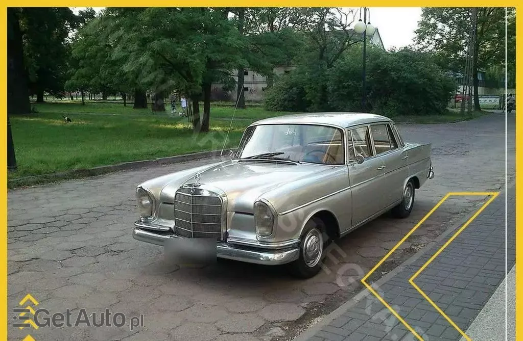 MERCEDES-BENZ 220 