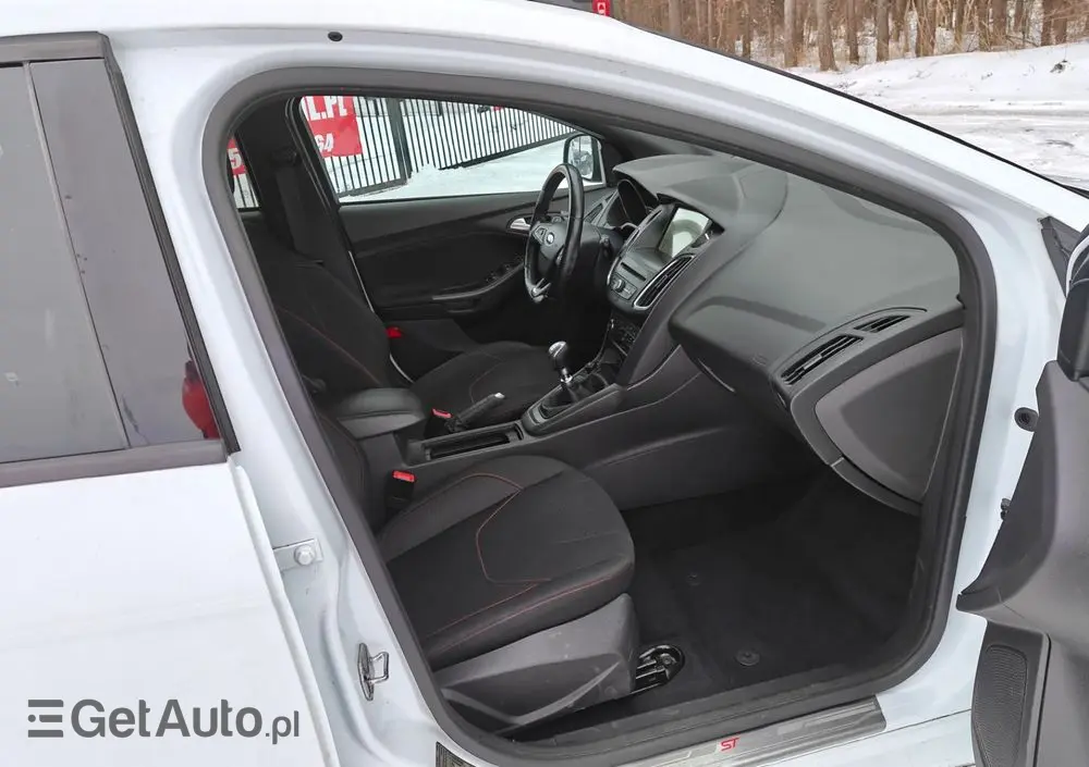 FORD Focus 1.5 EcoBoost STart-Stopp-System ST-LINE