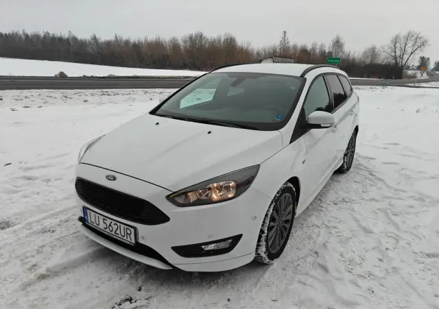 FORD Focus 1.5 EcoBoost STart-Stopp-System ST-LINE