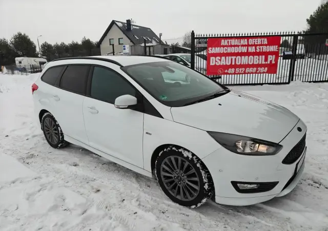 FORD Focus 1.5 EcoBoost STart-Stopp-System ST-LINE