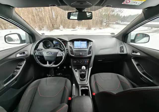 FORD Focus 1.5 EcoBoost STart-Stopp-System ST-LINE