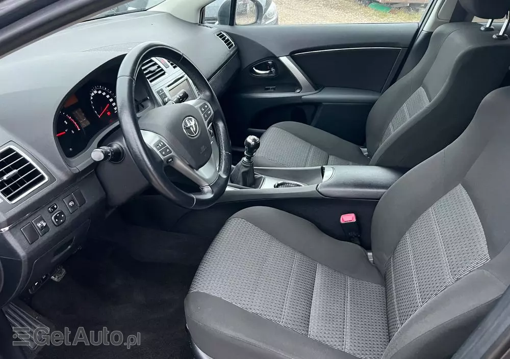 TOYOTA Avensis 2.0 D-4D Premium