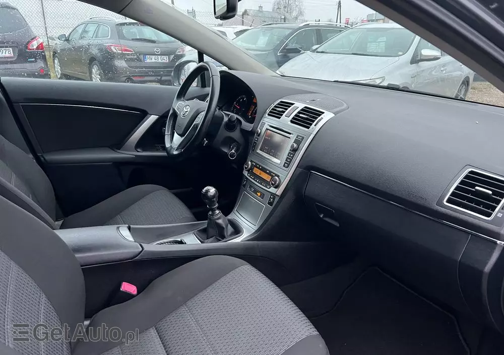 TOYOTA Avensis 2.0 D-4D Premium