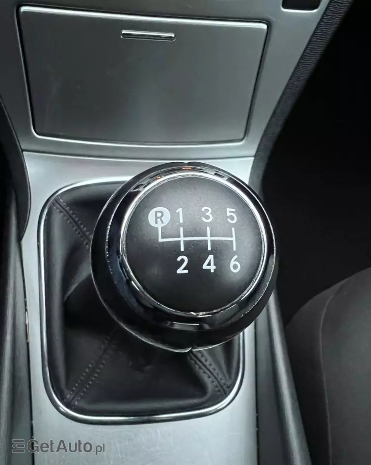 TOYOTA Avensis 2.0 D-4D Premium