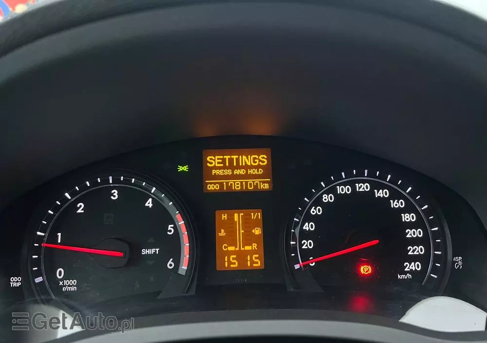 TOYOTA Avensis 2.0 D-4D Premium