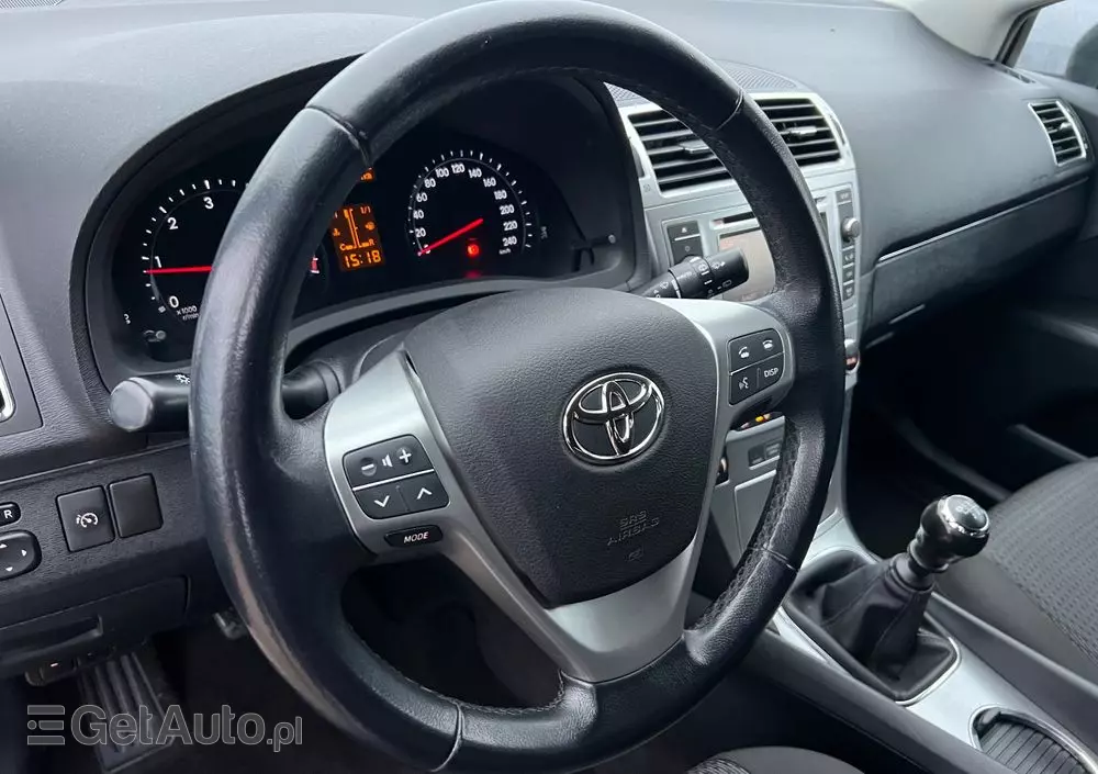 TOYOTA Avensis 2.0 D-4D Premium