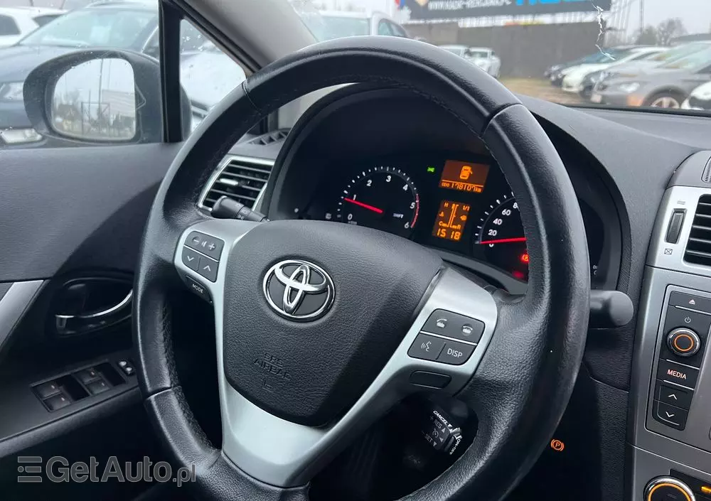 TOYOTA Avensis 2.0 D-4D Premium