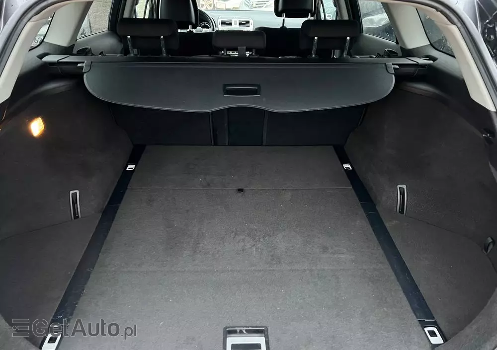 TOYOTA Avensis 2.0 D-4D Premium